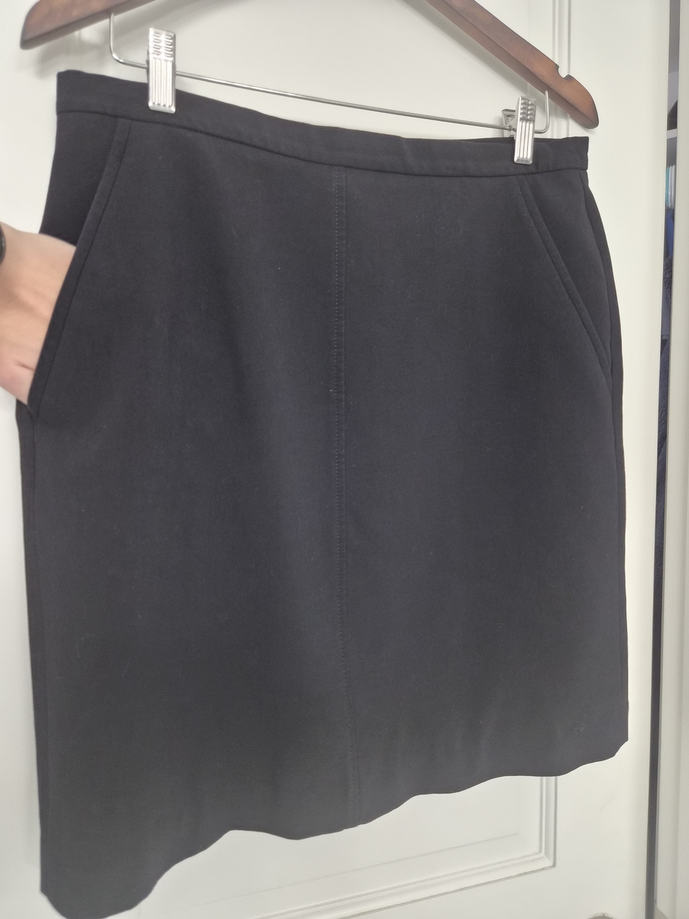 Anne Klein Black Pencil Skirt with Pockets